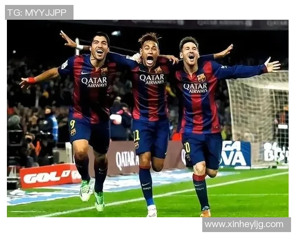 足球球星与家人生活揭秘：背后的支持与力量如何塑造他们的传奇职业生涯