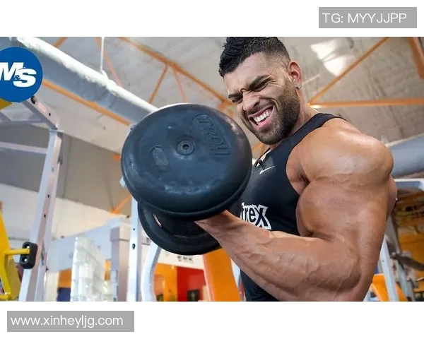 足球帅哥球星腹肌曝光 健美身材引领体育圈新潮流